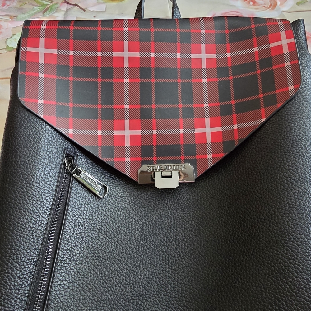 Steve Madden Black & Plaid Backpack - Picture 3 of 7